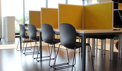 bordskærm opklæbet bordskærm i filt